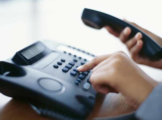 O telefone fixo ainda vive no Brasil? Entenda