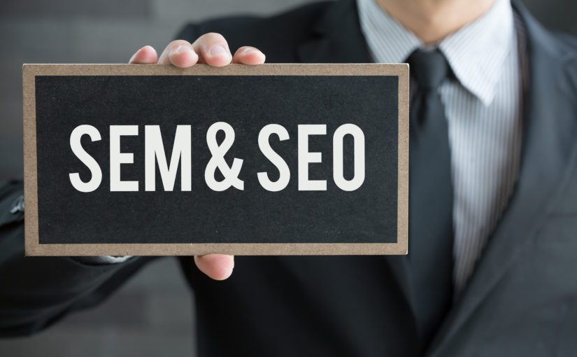 Qual a diferença entre SEM e SEO?