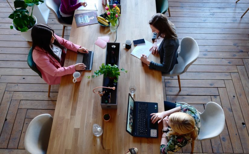 Existe diferença entre coworking e coliving?