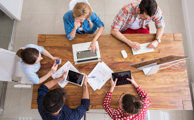 Como evitar a competição no ambiente de trabalho?