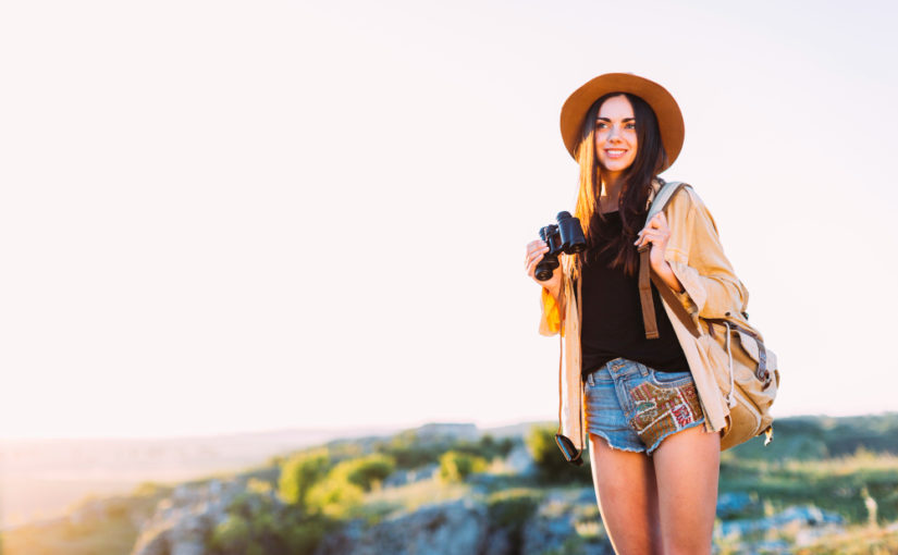 Viagens solo para mulheres: Destinos seguros, dicas de hospedagem